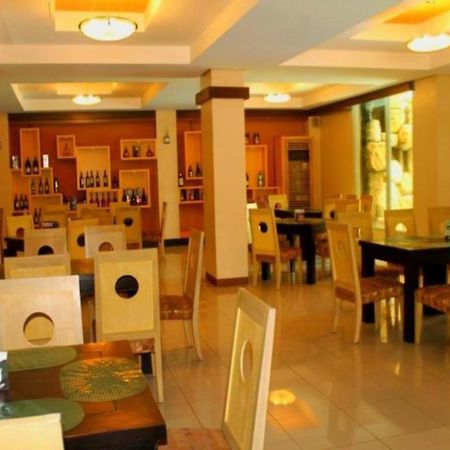 Hotel Goldenfield Kundutel Bacolod Exterior foto