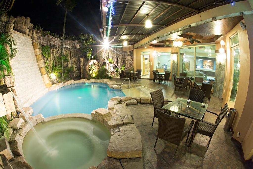 Hotel Goldenfield Kundutel Bacolod Exterior foto