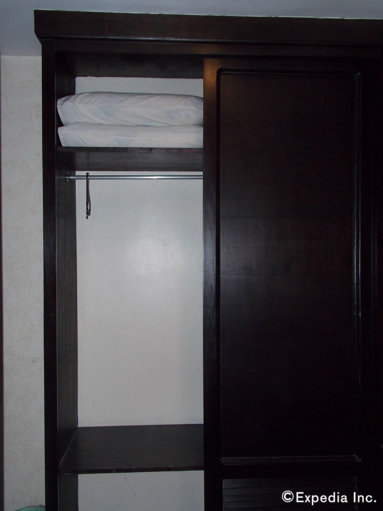 Hotel Goldenfield Kundutel Bacolod Exterior foto