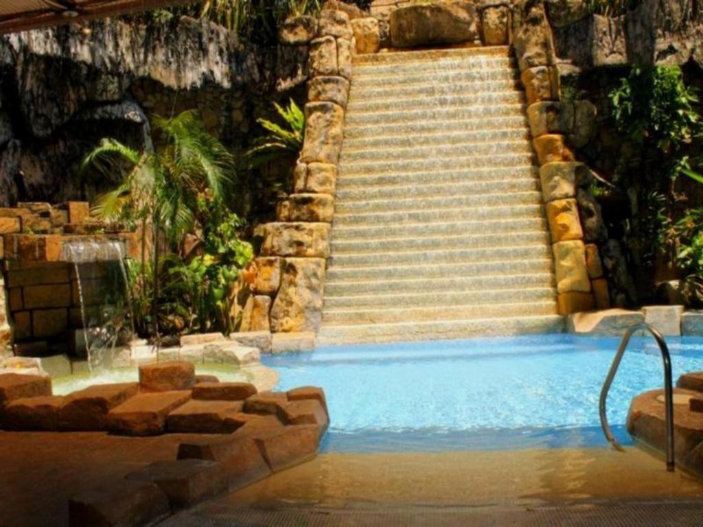 Hotel Goldenfield Kundutel Bacolod Exterior foto