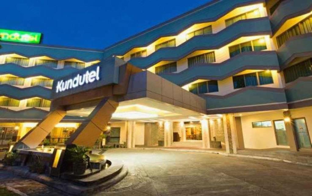 Hotel Goldenfield Kundutel Bacolod Exterior foto